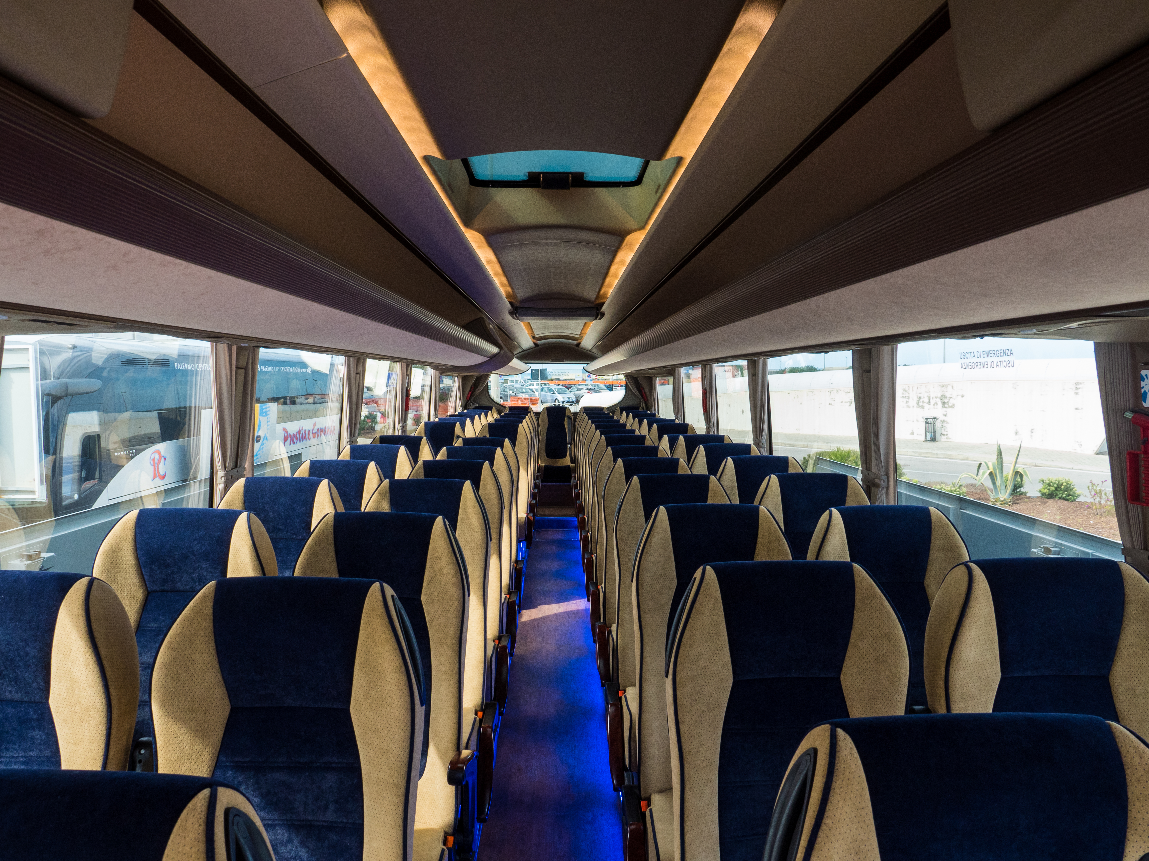 Interno Bus